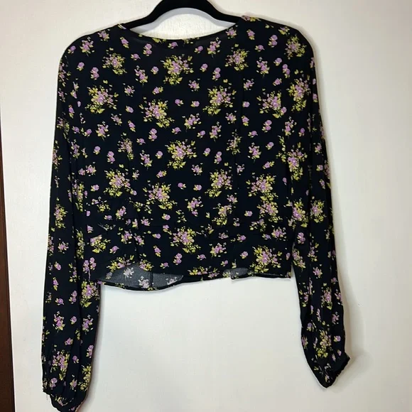 Zara Cropped Floral Shirt - Picture 4 of 6